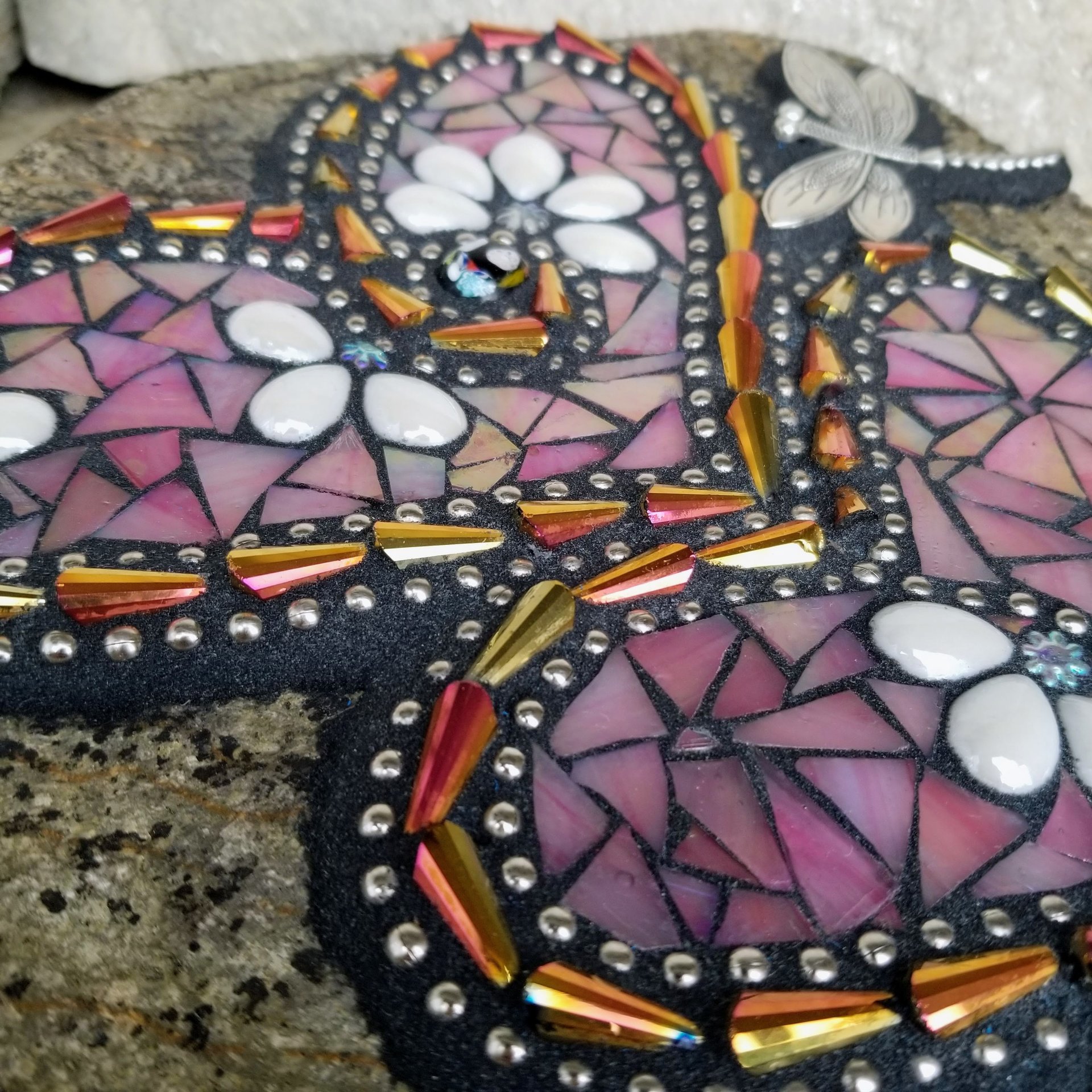 Large Iridescent Pink 3 Heart Mosaic Garden Stone