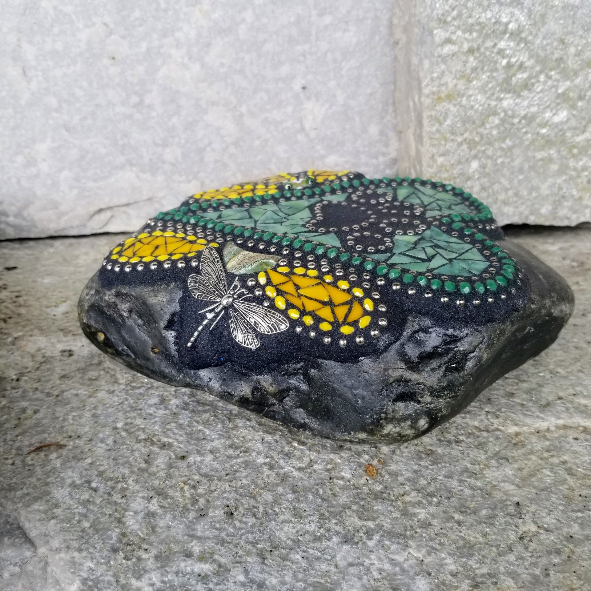 Heart Pet Memorial Mosaic Garden Stone
