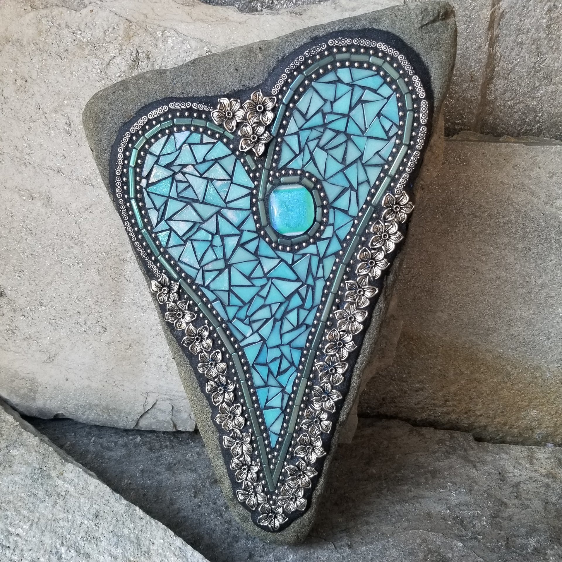 Iridescent Ocean Blue Mosaic Heart Garden Stone w/Large Flower and Dragonfly