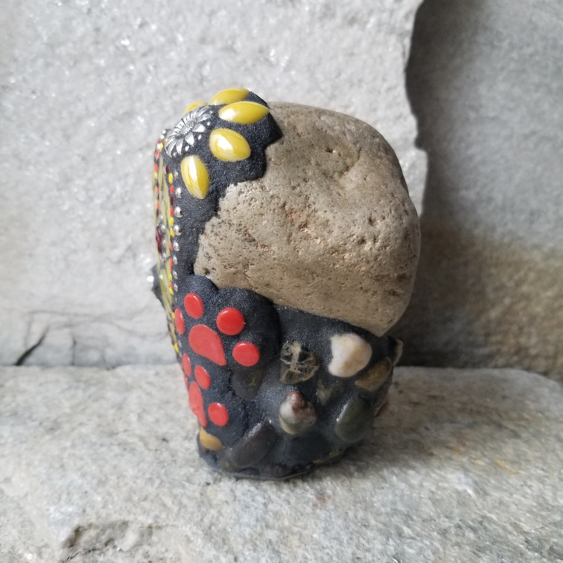 Yellow Heart Pet Memorial Mosaic Garden Stone