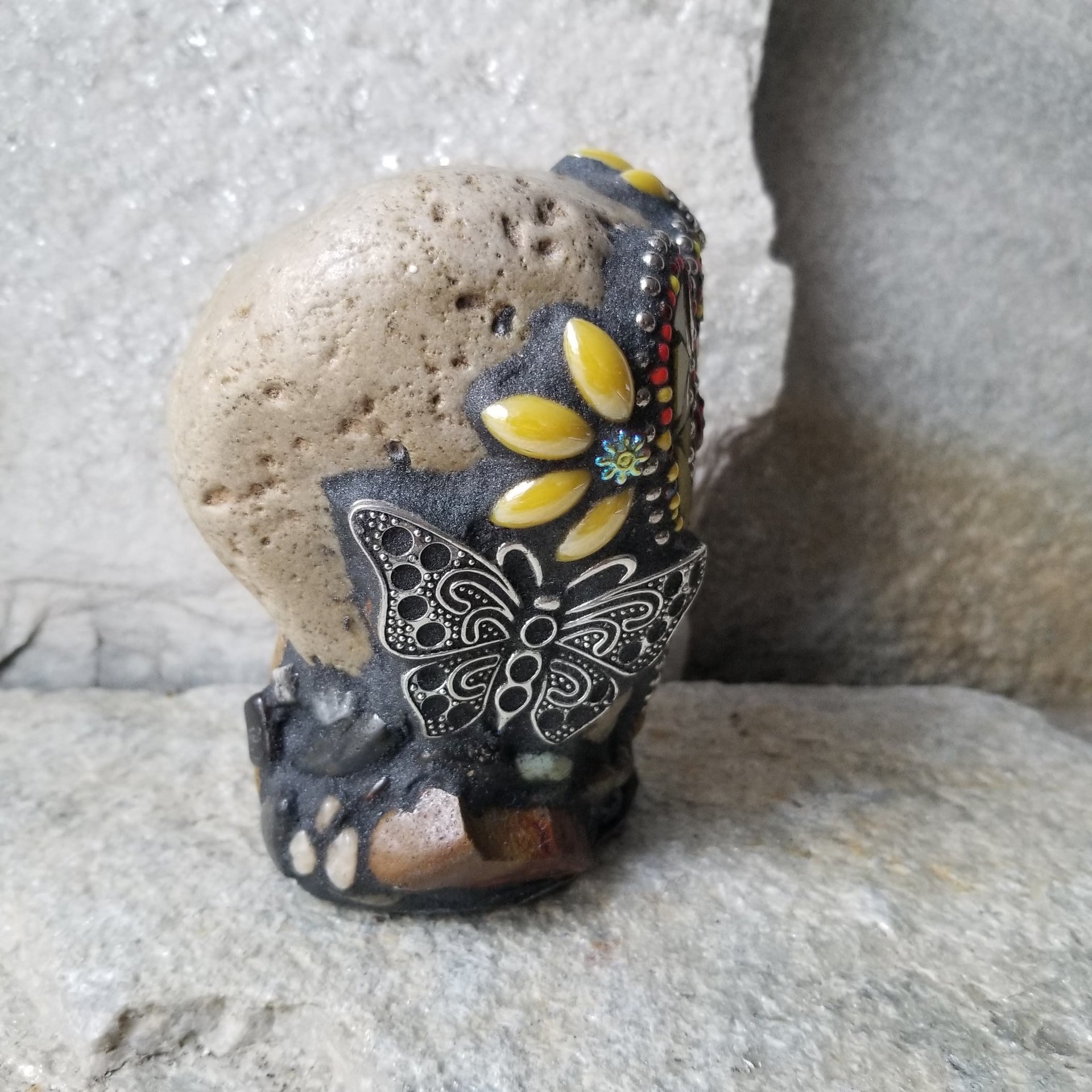 Yellow Heart Pet Memorial Mosaic Garden Stone