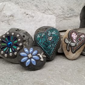 Garden Stone Paperweights, Secret Santa Stocking Stuffer, #3 Group Mosaic Heart and Rocks, Mosaic Garden Stone, Home Decor, Gardening, Gardening Gift,