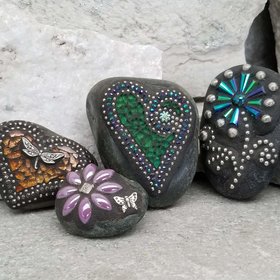 Garden Stone Paperweights, Secret Santa Stocking Stuffer, #6 Group Mosaic Heart and Rocks, Mosaic Garden Stone, Home Decor, Gardening, Gardening Gift,