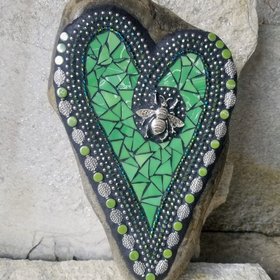 Green Heart Mosaic w/ Bee Garden Stone