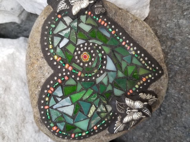 Green Mosaic Heart Garden Stone, Gardner Gift, Garden Decor