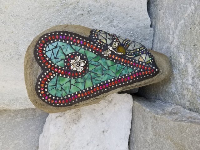 Green Mosaic Heart Garden Stone with Buttercream Flower