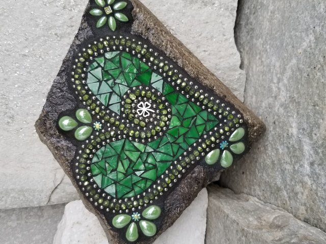 Shamrock Green Mosaic Heart Garden Stone  