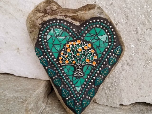 Jade Green Mosaic Heart Garden Stone with Orange Tree