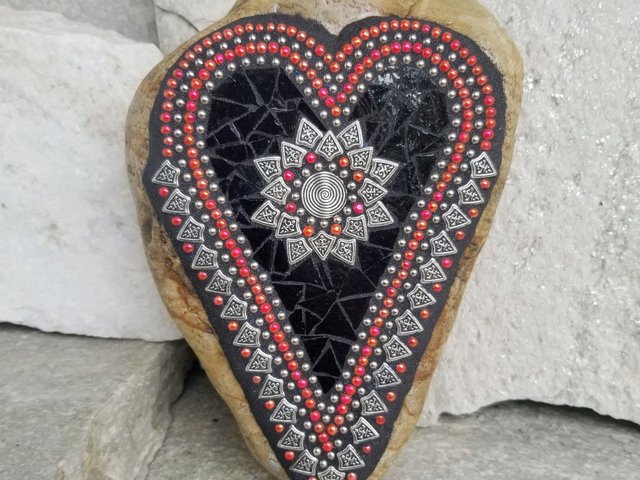 Black Mosaic Heart Garden Stone